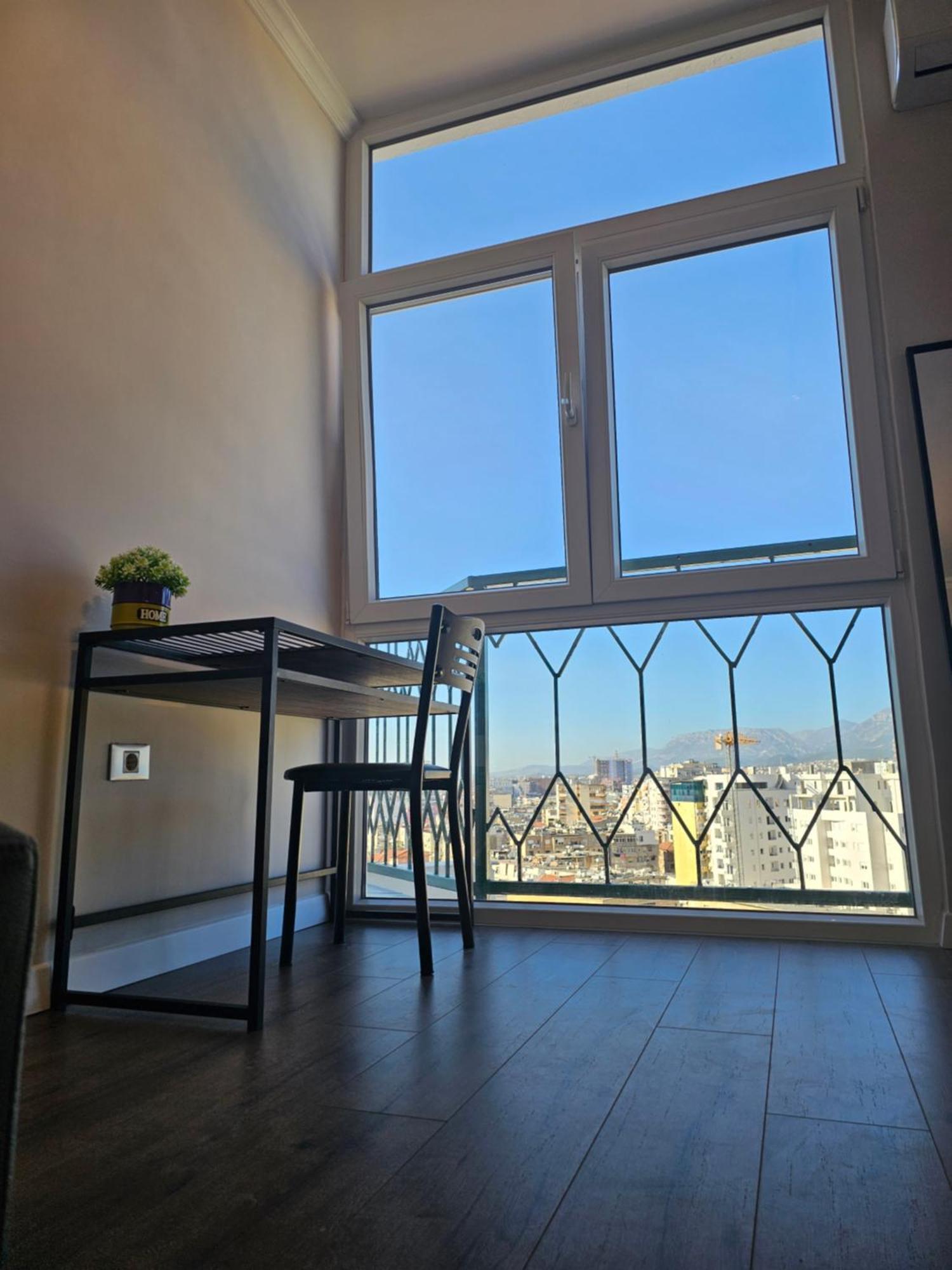 Sky Apartaments City Center Tirana Bagian luar foto