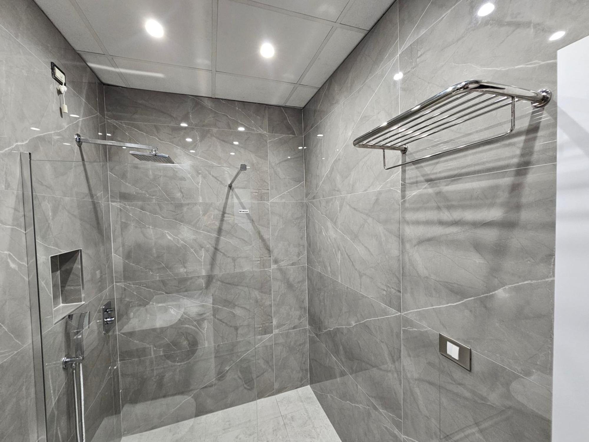Sky Apartaments City Center Tirana Bagian luar foto