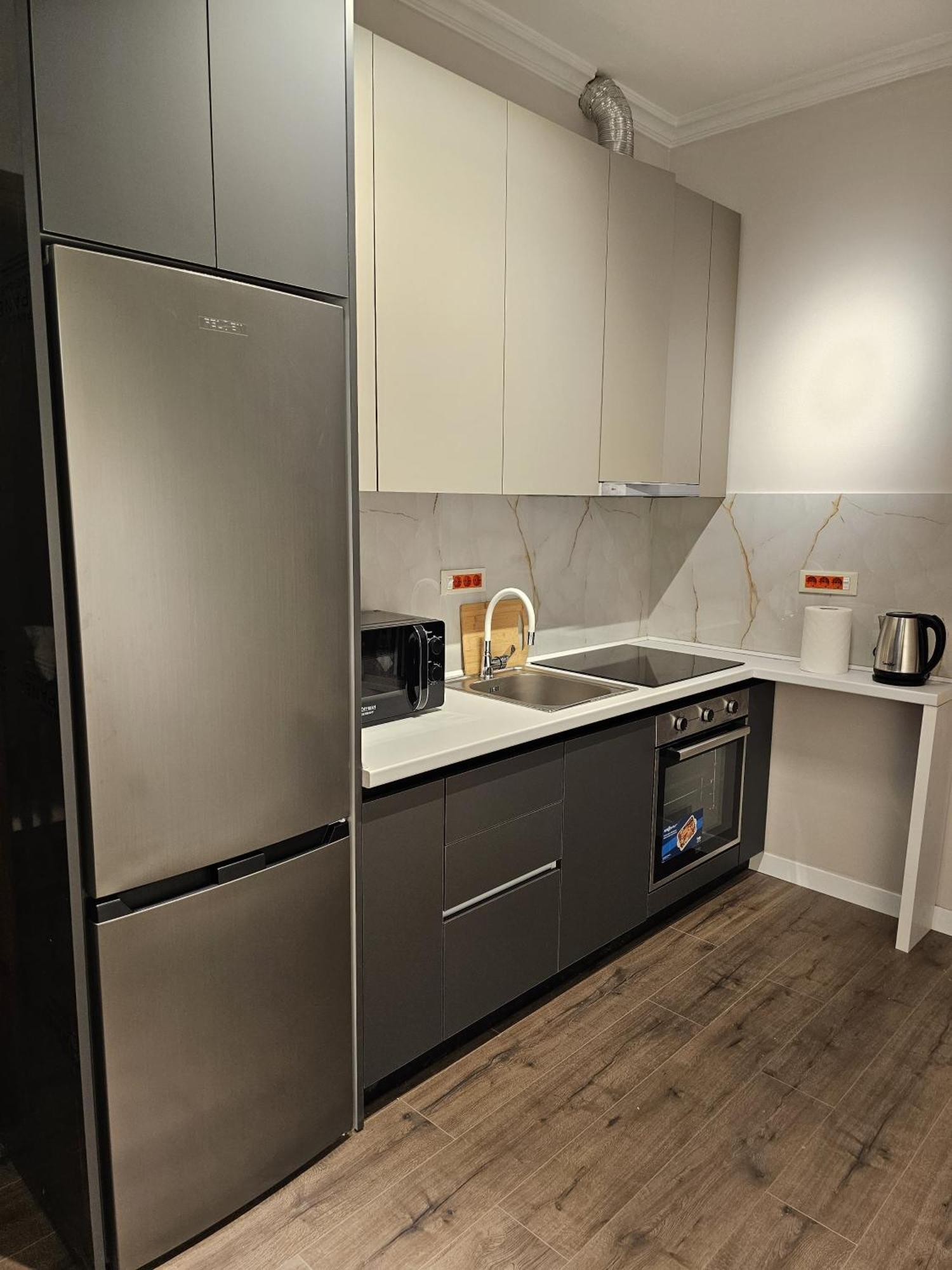 Sky Apartaments City Center Tirana Bagian luar foto
