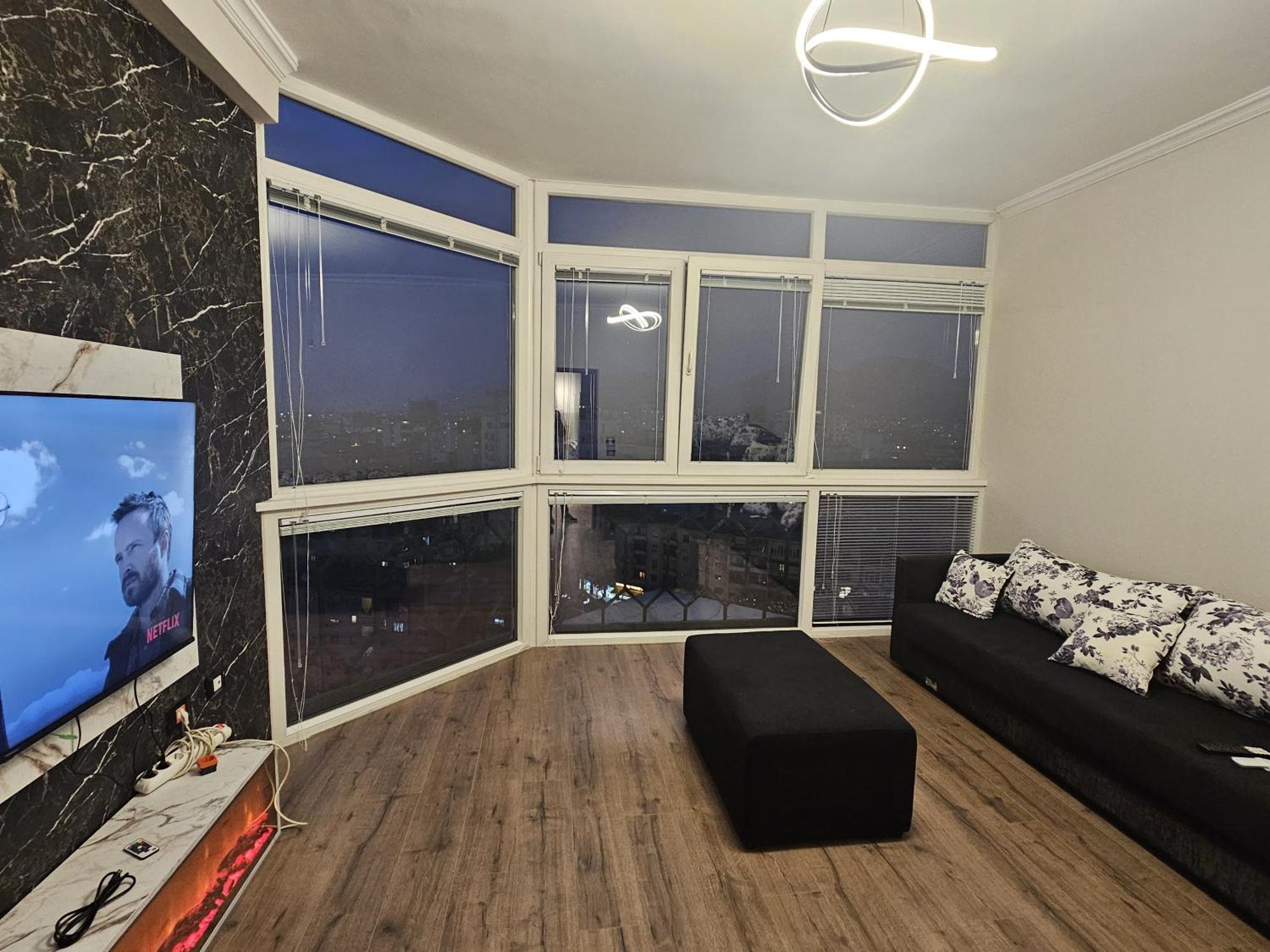 Sky Apartaments City Center Tirana Bagian luar foto