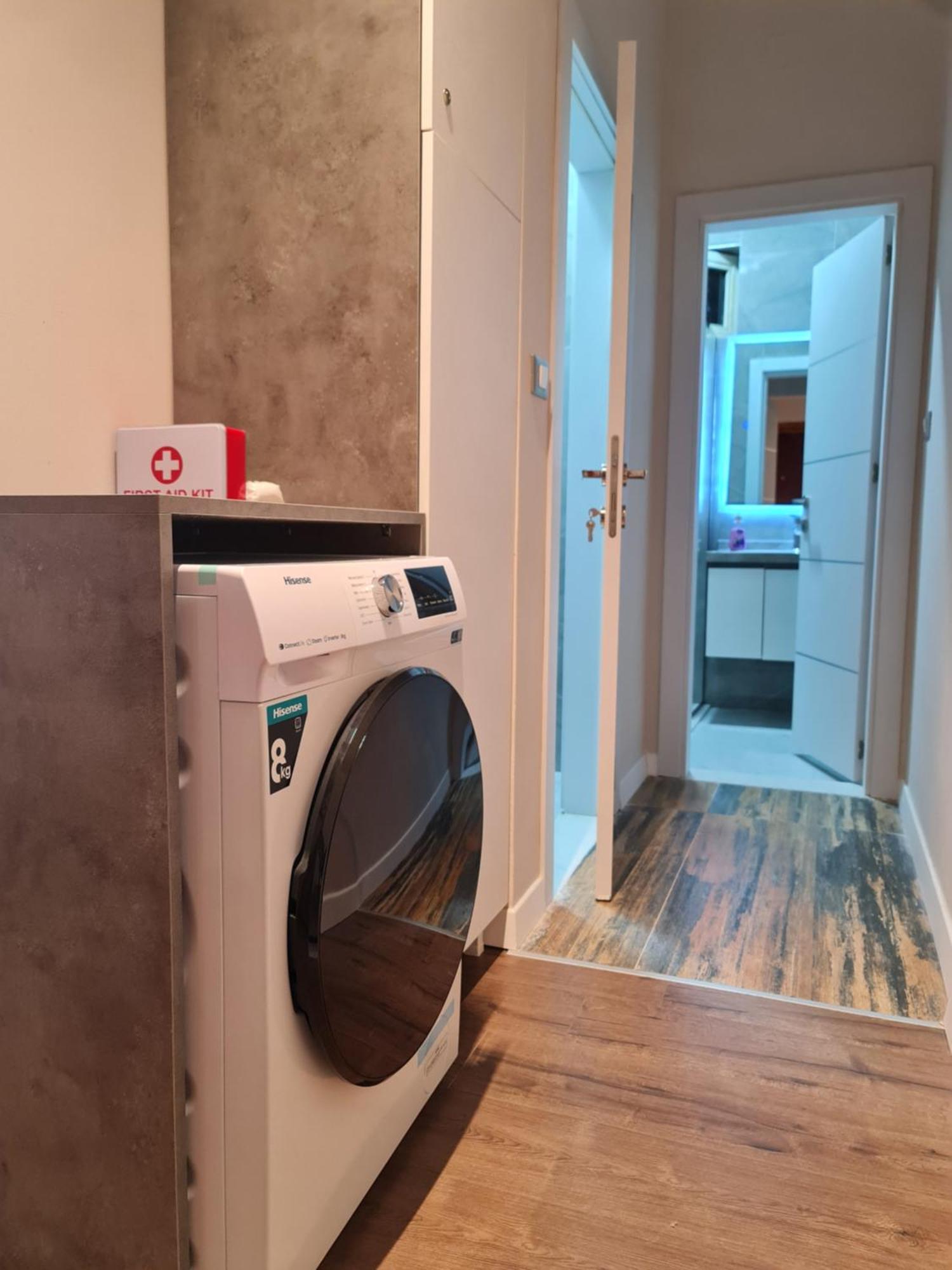 Sky Apartaments City Center Tirana Bagian luar foto