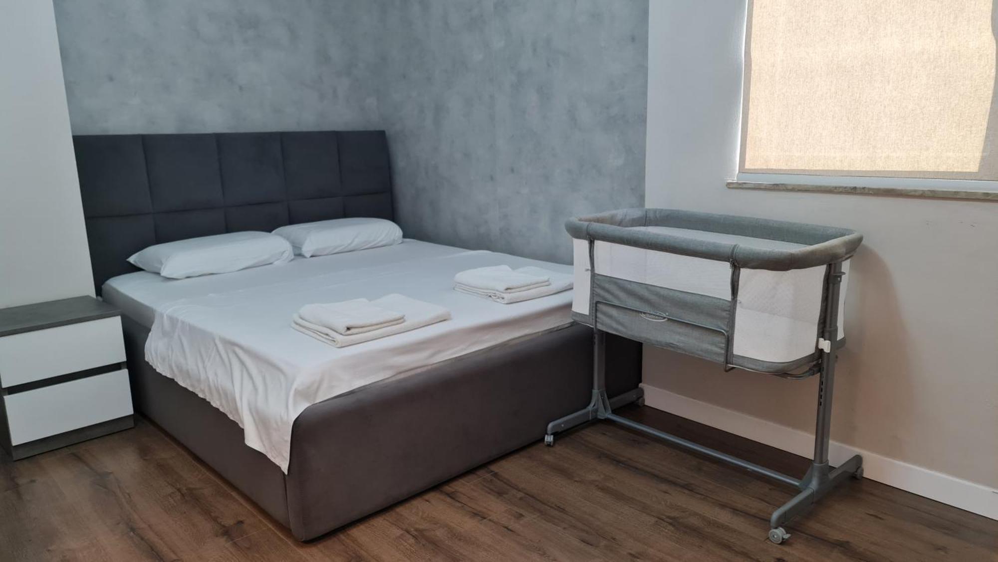 Sky Apartaments City Center Tirana Bagian luar foto